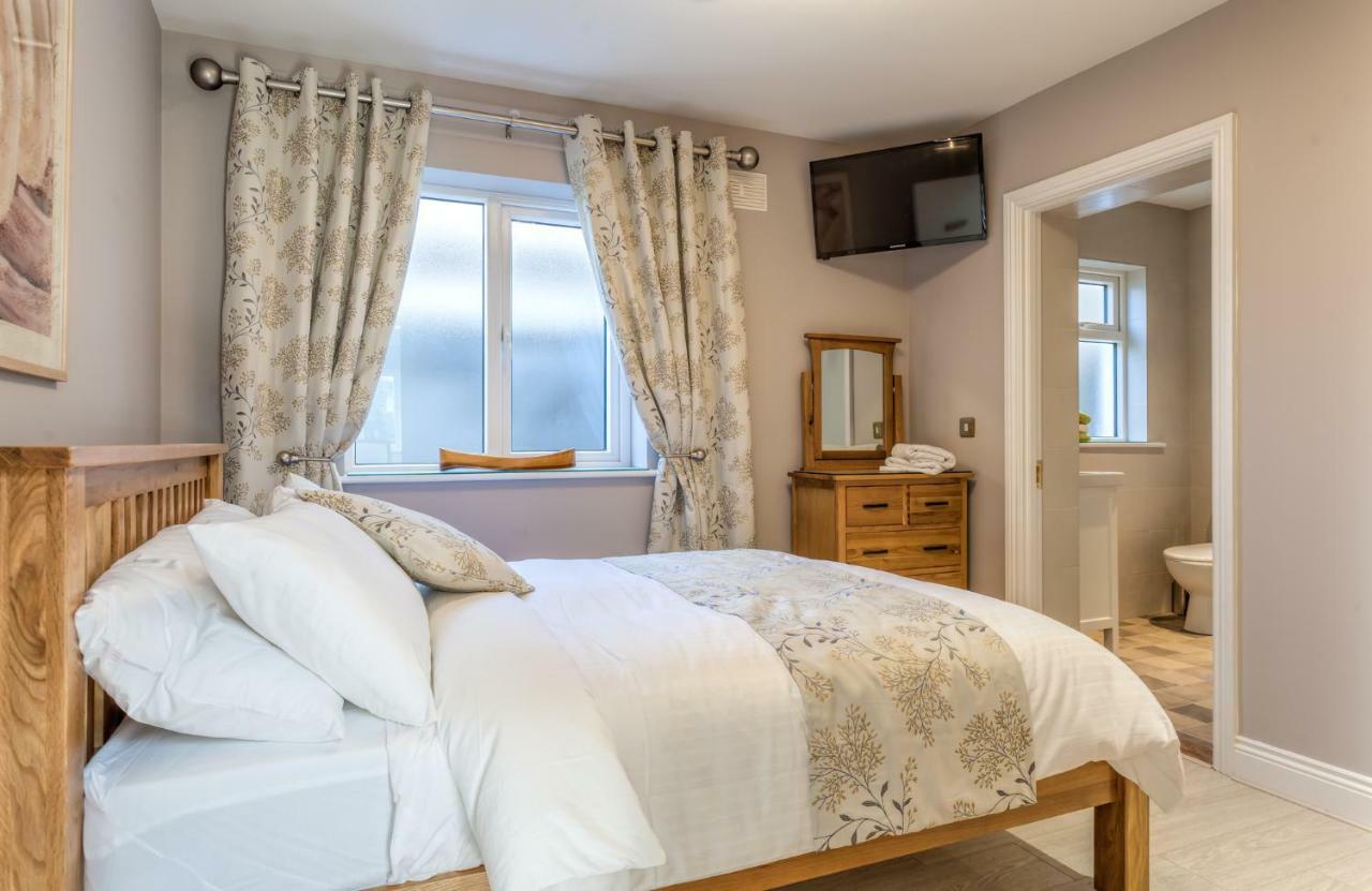 Tintawn House Hotel Sandyford Buitenkant foto