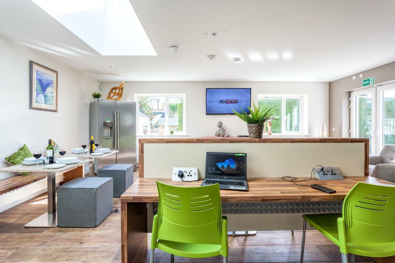 Tintawn House Hotel Sandyford Buitenkant foto