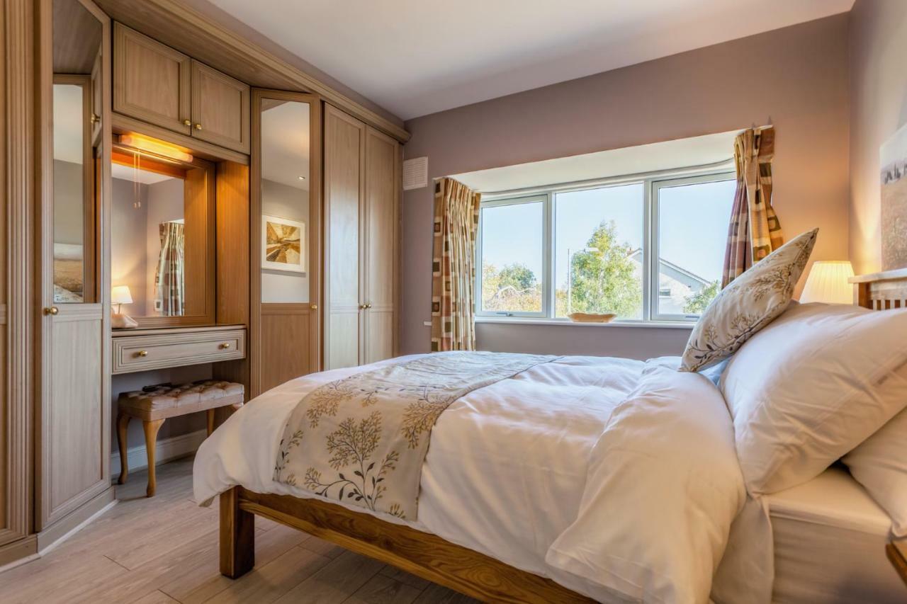 Tintawn House Hotel Sandyford Buitenkant foto