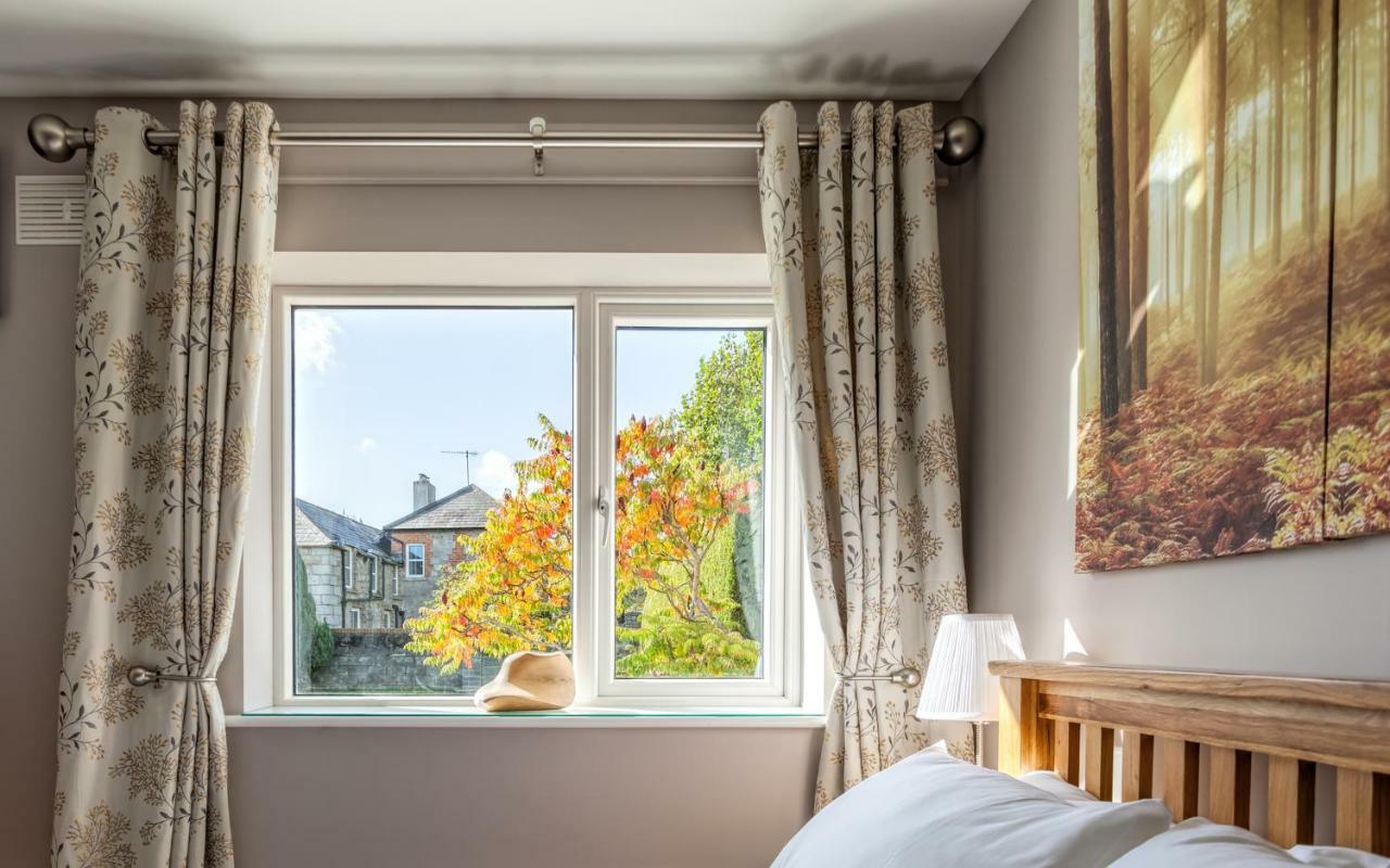 Tintawn House Hotel Sandyford Buitenkant foto
