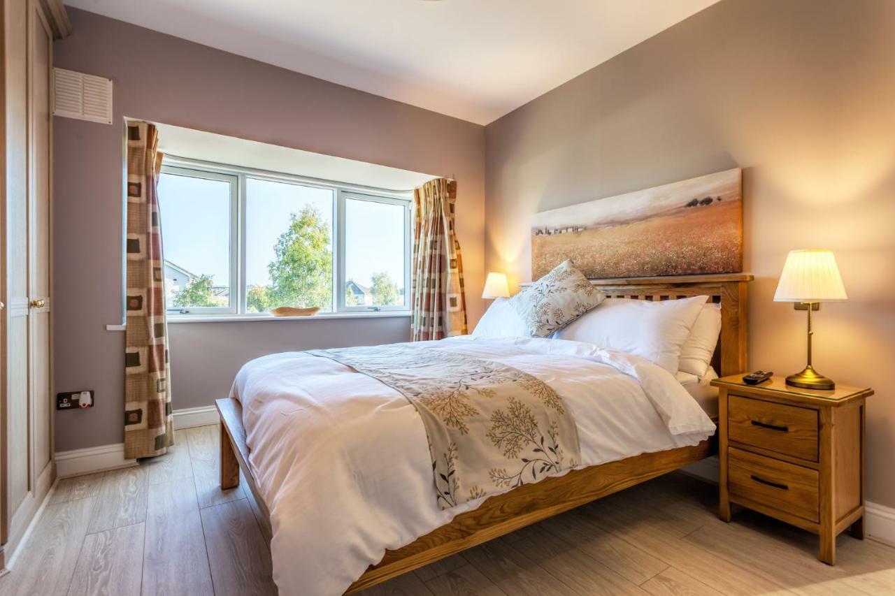 Tintawn House Hotel Sandyford Buitenkant foto